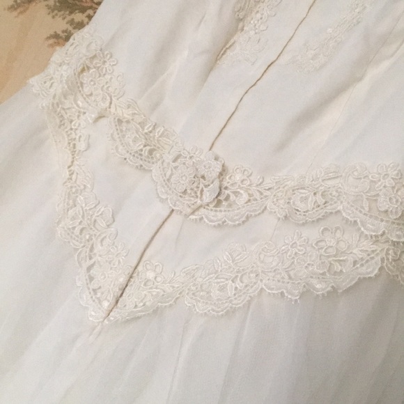 Vintage  wedding dress 80s beast 28 , waist 32 , 90 inches long - Picture 8 of 8